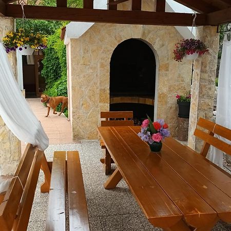 Holiday Home Perunika Zezevica Экстерьер фото