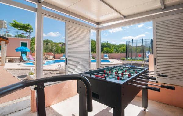 Holiday Home Perunika Zezevica Экстерьер фото