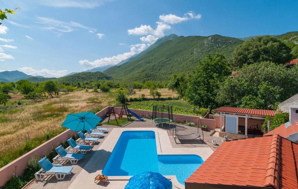Holiday Home Perunika Zezevica Экстерьер фото