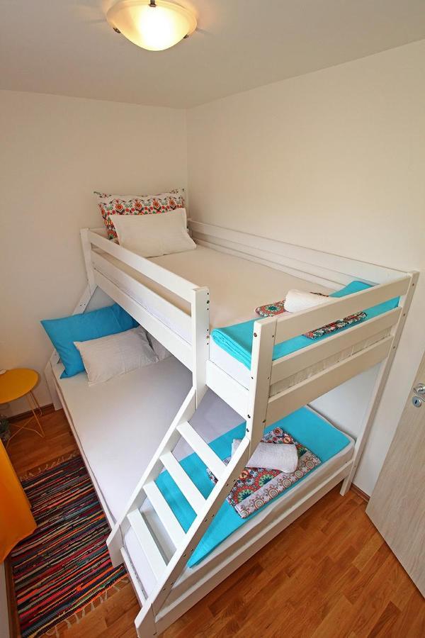 Holiday Home Perunika Zezevica Экстерьер фото