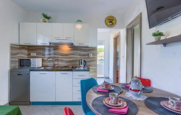 Holiday Home Perunika Zezevica Экстерьер фото