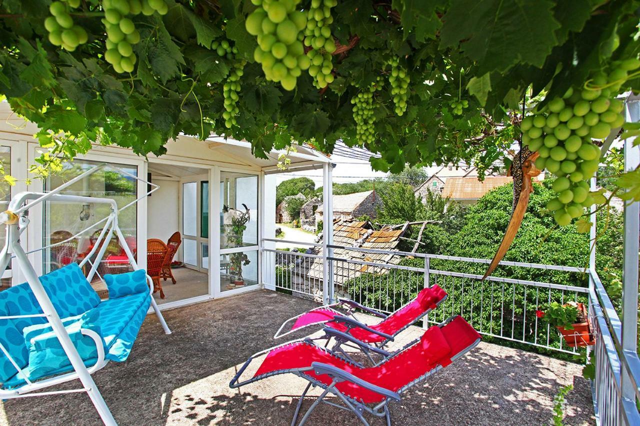 Holiday Home Perunika Zezevica Экстерьер фото