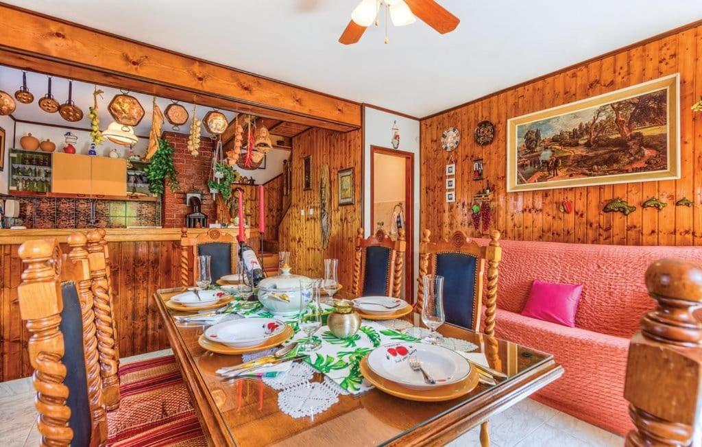 Holiday Home Perunika Zezevica Экстерьер фото