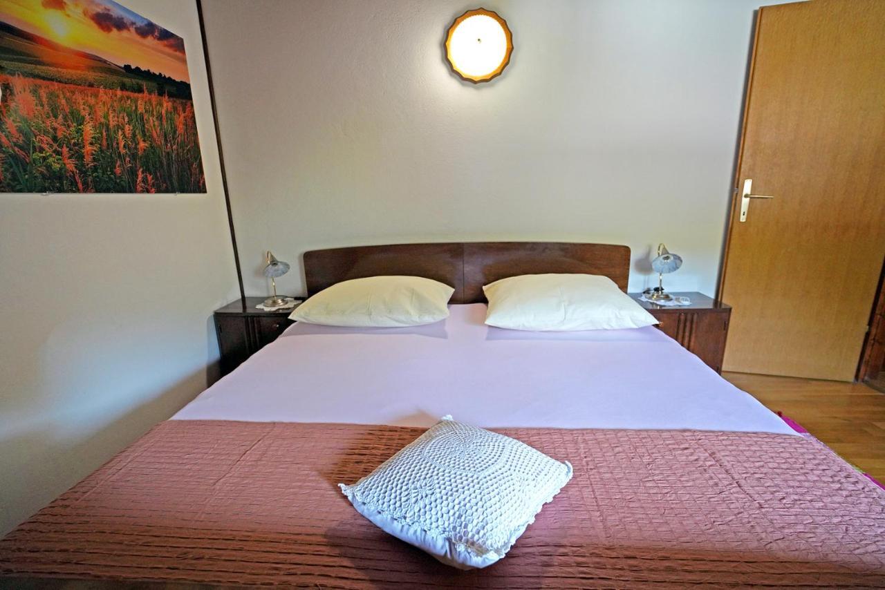 Holiday Home Perunika Zezevica Экстерьер фото